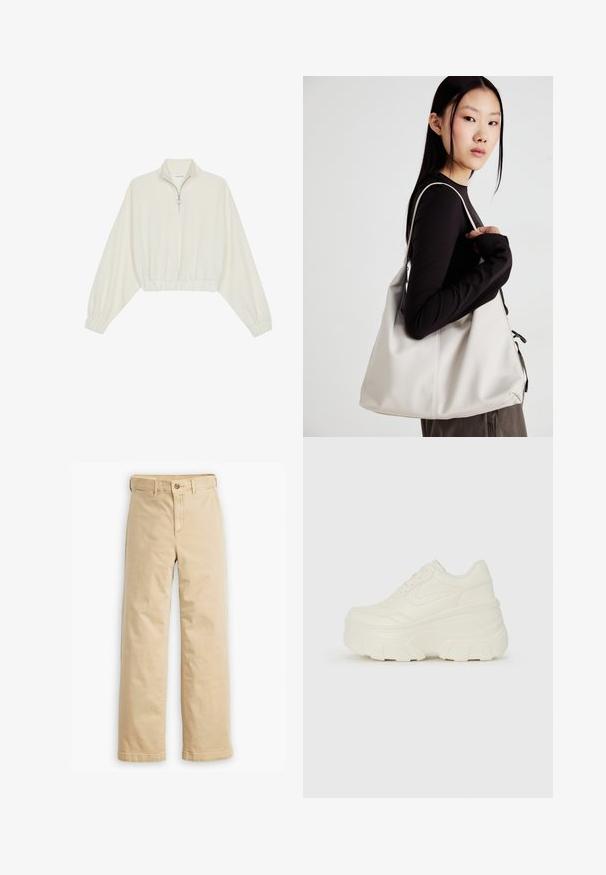 Geknipt pullover in crèmekleurige stof, met een hoge kraag, halve rits, elastische zoom en manchetten, met een soepele textuur en minimalistisch ontwerp.; Beige, rechte pijpenbroek van een katoenmix, met een knoopsluiting en standaardzakken aan de voor- en achterkant.; Witte platform sneakers met een gladde leren bovenkant, afgeronde vorm, gewatteerde kraag en een gestructureerde rubberen zool met duidelijke profiel.; Beige handtas gemaakt van zacht materiaal, met een slonzig ontwerp, gestikte details en twee schouderbanden. Geschikt voor dagelijks gebruik.