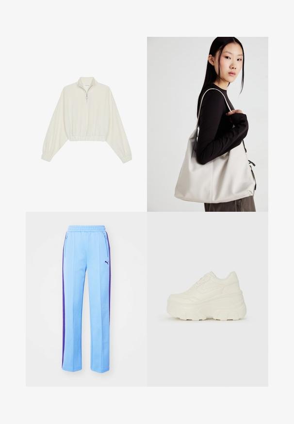 Geknipt pullover in crèmekleurige stof, met een hoge kraag, halve rits, elastische zoom en manchetten, met een soepele textuur en minimalistisch ontwerp.; Lichtblauwe sweatpants met paarse zijkanten, elastische tailleband en ritszakken. Zachte stof en recht model.; Witte platform sneakers met een gladde leren bovenkant, afgeronde vorm, gewatteerde kraag en een gestructureerde rubberen zool met duidelijke profiel.; Beige handtas gemaakt van zacht materiaal, met een slonzig ontwerp, gestikte details en twee schouderbanden. Geschikt voor dagelijks gebruik.