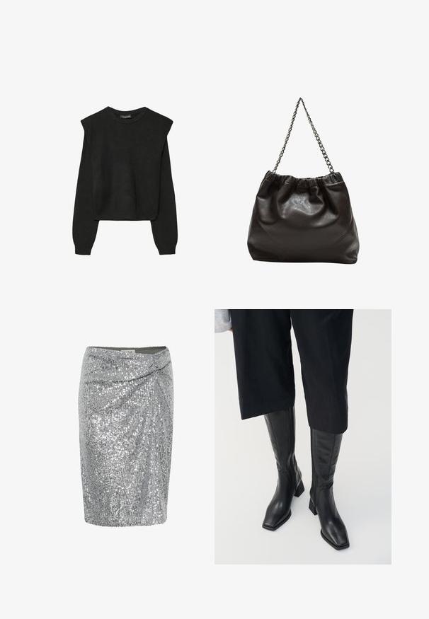 Crna pletena dugoslojna majica sa podloženim ramenima i rebrastim manžetama i rubom, prikazana na bijeloj pozadini.; Srebrna mini suknja s aplikacijom od sljokica, s preklopnim dizajnom, koja ima glatku teksturu i prilagođen siluetu. Ukrašena sjajnim sljokicama.; Crne kožne čizme do koljena s četvrtastim vrhom i blok petom. Imaju bočni zatvarač i glatku teksturu.; Smeđa kožna torba s naboranim vrhom i lančićem za nošenje. Glatka tekstura s sjajnim završetkom i suptilnim šavnim detaljima sa strane.