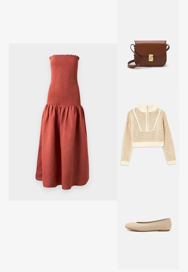 Világos bézs cropped pulóver, cipzáras álló gallérral, mely texturált mintával és bordás mandzsettával, valamint szegéllyel rendelkezik. A kötött és szőtt anyagok kombinációja.; Hosszú, pánt nélküli ruha ráncolt melltartó résszel, rozsdaszínben, melynek bővülő, ráncolt szoknyája texturált megjelenést kölcsönöz.; Beige bőr balettcipő lekerekített orral, minimális varrás részletekkel, alacsony sarkú és diszkrét logóval a hátsó részen. Simább, matt textúrájú.; Barna bőr kézitáska, hajtókás zárással, arany színű fém kiegészítőkkel, vállpánttal és sima felülettel. Kompakt téglalap alakú.