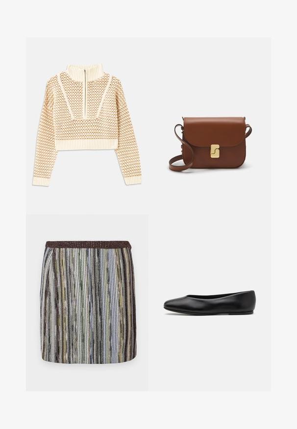 Helles, beigefarbenes, kurzes Sweatshirt mit einem Reißverschlusskragen, das ein strukturiertes Muster sowie gerippte Bündchen und Saum aufweist. Kombiniert Strick- und Webmaterialien.; Kurzer, taillierter Rock mit mehrfarbigen vertikalen Streifen in Grüntönen, Schwarz und Braun, ausgestattet mit einem strukturierten elastischen Bund.; Paul Smith TOPANGA - Klassischer Ballerina - black; Braune Ledertasche mit Klappenverschluss, Beschlägen in Goldfarbe, einem Schultergurt und einer glatten Oberfläche. Kompakte rechteckige Form.