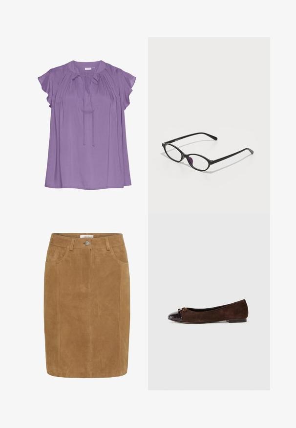 Braunes Langarm-Turtleneck-Shirt mit schmaler Passform, aus leichtem, leicht durchscheinendem Stoff.; Lila Bluse mit kurzen, schwingenden Ärmeln, runder Ausschnitt, gebundenem Detail an der Vorderseite und glattem, fließendem Stoff.; Brauer Wildleder-Bleistiftrock mit glatter Textur, seitlichen Taschen, Knopfverschluss und vertikalen Nahtdetails.; Braune Wildleder-Balletschuhe mit einer glänzenden dunkelbraunen Lackleder-Zehenkappe und einem kleinen Schleifenakzent vorne. Flacher Absatz.; Schwarze Kunststoffbrille mit ovaler Form, ausgestattet mit klaren Gläsern und einem lila Akzent auf dem linken Glas. Elegantes, minimalistisches Design.; Tasche aus cognacfarbenem Leder mit strukturiertem Design, zwei Griffen und einem goldfarbenen Verschlussdetail. Glatte Textur mit abgerundeten Ecken.