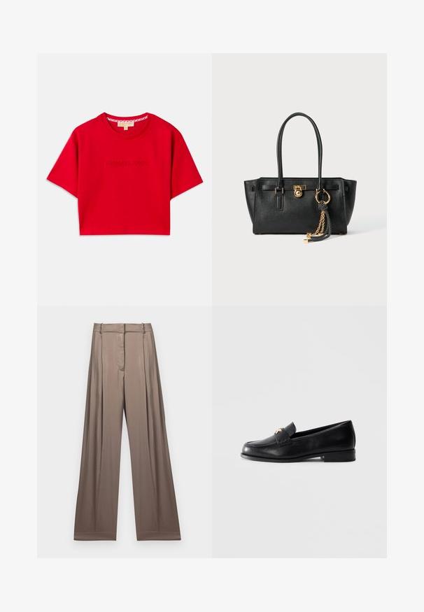 Zwarte gebreide coltrui met geribbelde accenten bij de kraag, mouwen en onderrand; heeft een losse pasvorm en een gestructureerd oppervlak.; Rood cropped t-shirt van katoen, met een ribbelstrikcrew halslijn en reliëf "MICHAEL KORS" logo op de voorkant. Korte mouwen.; Wijduitlopende broeken in een gedempt taupe kleur, gemaakt van een gladde stof met een satijnen afwerking. Heeft een op maat gemaakte tailleband en subtiele plooien.; Zwarte leren instapper met lage hak en gouden decoratief embleem op de band, gepresenteerd tegen een effen lichtgrijze achtergrond.; Zwarte leren handtas met dubbele handgrepen, gouden slot en kettingdetail, en zwart-witte franjer accent tegen een witte achtergrond.