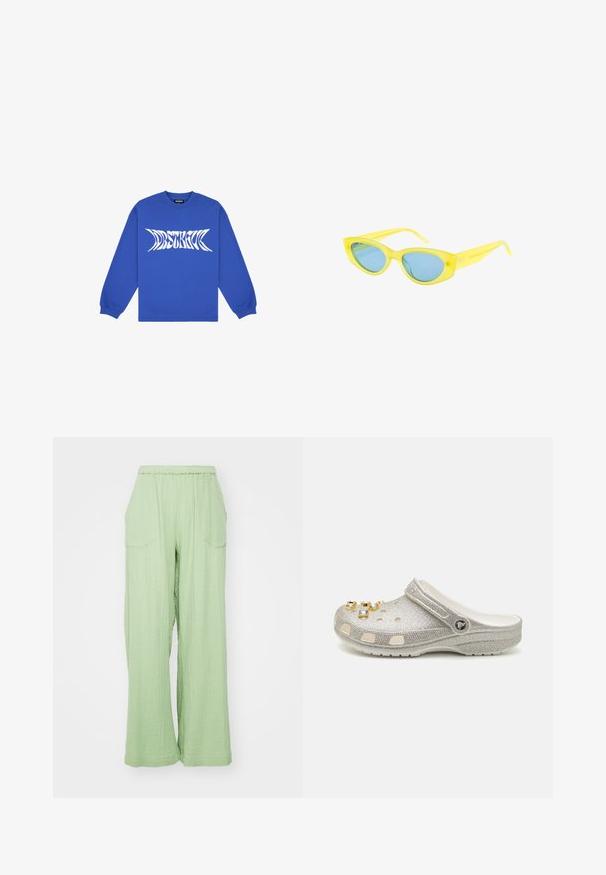 Sweatshirt bleu à manches longues en coton, ornée d'un design graphique en texte blanc audacieux sur le devant, avec un col et des poignets côtelés.; Pantalons larges vert clair avec une taille élastique, en tissu texturé, et deux poches avant. Le design présente une coupe décontractée.; Sabots en paillettes argentées avec un bout arrondi, des trous de ventilation et des bijoux décoratifs sur le bout. Présentent une doublure intérieure douce et une sangle sécurisée.; Lunettes de soleil en forme d'œil de chat avec une monture en plastique translucide jaune et des verres teintés bleus. Elles présentent un design élégant et des accents matériels minimes.; Sac à main argenté métallique avec une forme structurée, deux poignées supérieures et des poches zippées à l'avant. Texture lisse et brillante.