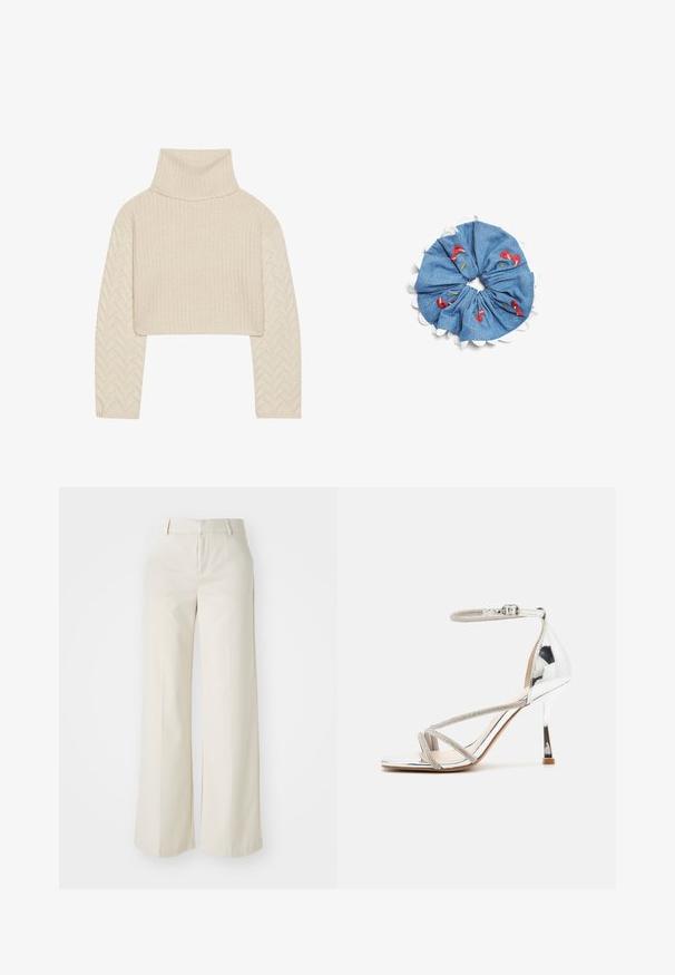 Kremfarget cropped genser med høy hals, teksturert strikket kropp og fiskebensmønstrede ermer. Laget av mykt garnmateriale.; Bredde bukser i en lys beige farge, laget av et glatt stoff. Har en klassisk linning og flat front med rene linjer.; Sølv høy-hæl sanda med strap-design, glitrende materiale, rhinestone detaljer og en slank ankelrem. Firkantet tå og polert hæl.; Denim scrunchie med hvit scalloped trim, med røde og grønne broderte blomstermønstre på en blå bakgrunn.