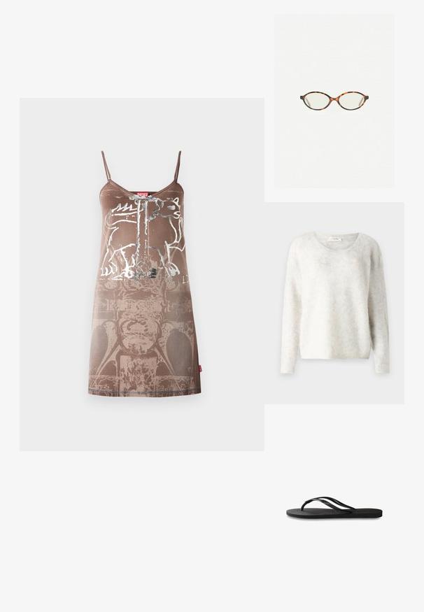 Jasnoszary sweter z długim rękawem, wykonany z miękkiego, puszystego materiału, z okrągłym dekoltem i luźnym krojem. Bez widocznych wzorów ani akcesoriów.; Brąsowa sukienka bez rękawów z graficznym wzorem przedstawiającym niedźwiedzia. Miękka tkanina o gładkiej fakturze, z warstwowymi wzorami i metką marki.; Czarne klapki z teksturowaną gumową podeszwą, dwiema smukłymi paskami oraz subtelnym, wytłoczonym logo na pasku.; Okulary w kolorze tortoiseshell z owalnymi soczewkami i gładkim, eleganckim wykończeniem. Posiadają cienkie boki z delikatnym łukiem w okolicy skroni. Przezroczyste soczewki.