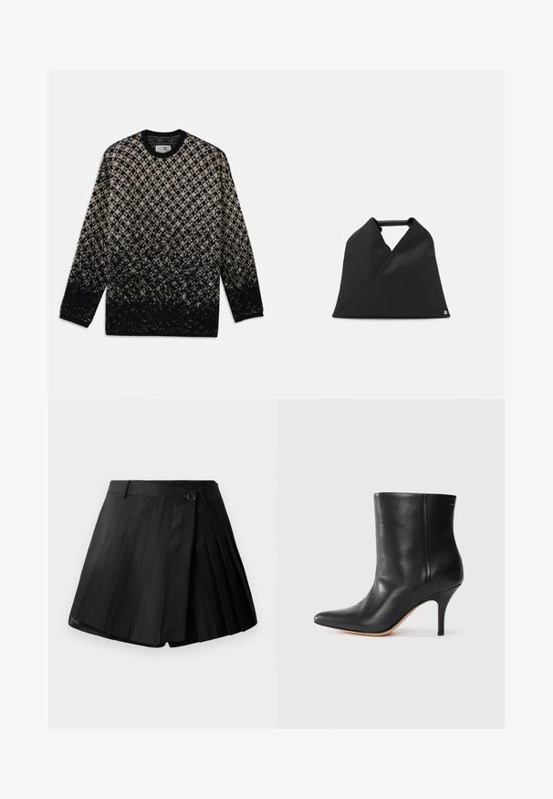 Sweter dzianinowy z wzorem w romby w odcieniach beżu i czerni, z stopniowym przejściem kolorów. Okrągły dekolt i długie rękawy. Miękka tekstura.; Czarne plisowane szorty z płaskim przodem, zapięciem na guzik i lekkiego materiału. Zdobione wyraźnymi plisami i prostym wykończeniem.; Czarne skórzane botki za kostkę z wyciągniętym noskiem, smukłym obcasem w stylu stiletto i gładką teksturą. Minimalistyczny design bez widocznych elementów metalowych czy akcentów.; Czarna skórzana torba o asymetrycznym wzorze i teksturowanej powierzchni. Posiada prosty uchwyt oraz subtelny akcent z logo.
