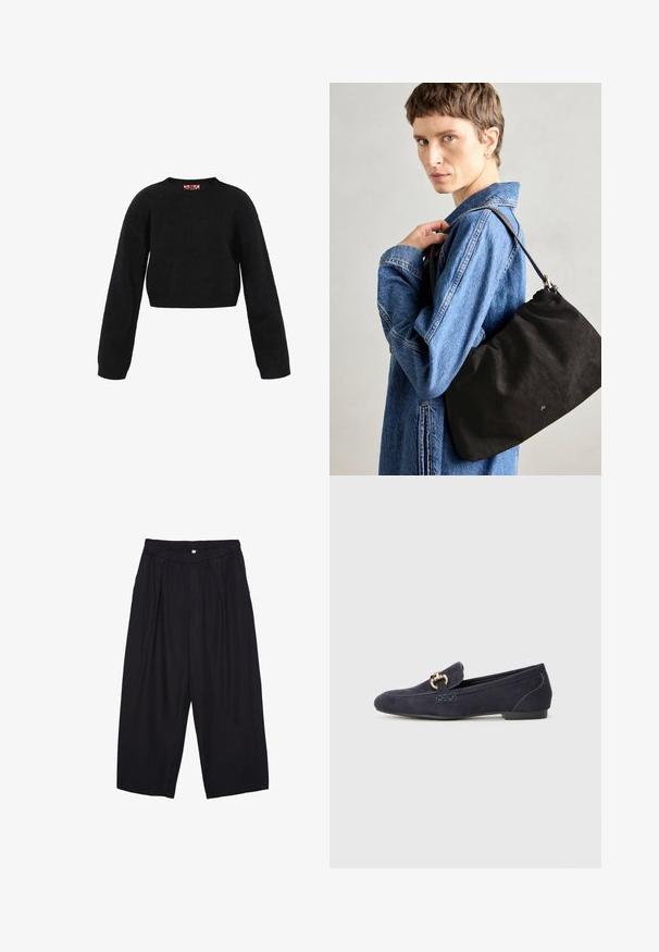 Maglione corto nero realizzato in tessuto testurizzato. Presenta maniche lunghe e un colletto rotondo. Design minimalista senza motivi o accenti visibili.; Pantaloni culotte neri in poliestere con una cintura elastica, due pieghe frontali e una silhouette ampia. Nessun motivo visibile o dettagli in metallo.; Mocassino in suede blu navy con punta tonda, caratterizzato da un dettaglio decorativo in catena metallica e un tacco basso con dettagli di cucitura a contrasto.; Borsa a tracolla in suede nero con una forma morbida e strutturata, dotata di una tracolla in pelle sottile e un discreto logo del marchio. Il modello indossa una giacca di jeans.