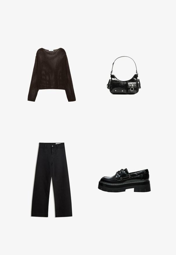 Häkel-Stil Langarmtop in Dunkelbraun, mit lockerer Passform und offener Struktur, runder Ausschnitt und überschnittenen Schultern.; Schwarze weit geschnittene Jeans mit hoher Taille, ausgestattet mit Vorder- und Hintertaschen, gesteppten Nähten und einem Knopfverschluss. Glatte Textur.; Schwarzer Lacklederschuh mit dickem Plateau, abgerundeter Spitze, Schnürdesign und silberfarbigen Ösen. Verfügt über eine strukturierte, profilierten Sohle.; Schwarze Lackleder-Handtasche mit geschwungenem Design, einem Schulterriemen, Vordertaschen und silberfarbenen Hardware-Akzenten.