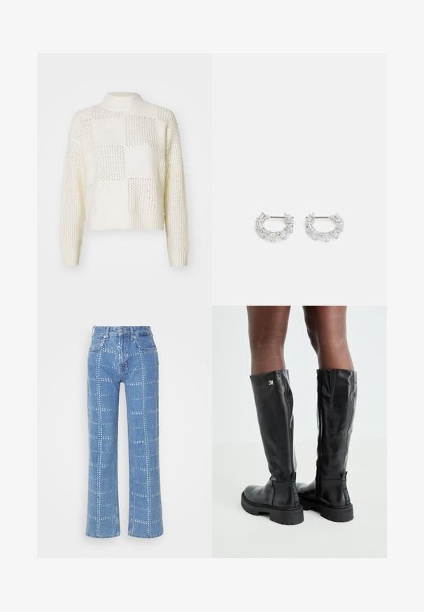 Cremfarbener Strickpullover mit Stehkragen, ausgestattet mit Blockmustern und strukturierten Details. Kürzere Länge mit gerippten Bündchen und Saum.; Helle blaue Denim-Jeans mit geradem Bein, die ein Gittermuster aus silbernen Nieten und ein klassisches Fünf-Taschen-Design aufweisen.; Schwarze knielange Lederstiefel mit glatter Textur, abgerundetem Zeh, robustem Absatz und Reißverschluss. Mit silbernem Logo an der Seite.; Silberne Creolen mit klaren, rechteckigen und dreieckigen Kristallen, die in einem gemusterten Design angeordnet sind. Sicherer Halt durch Stecker.
