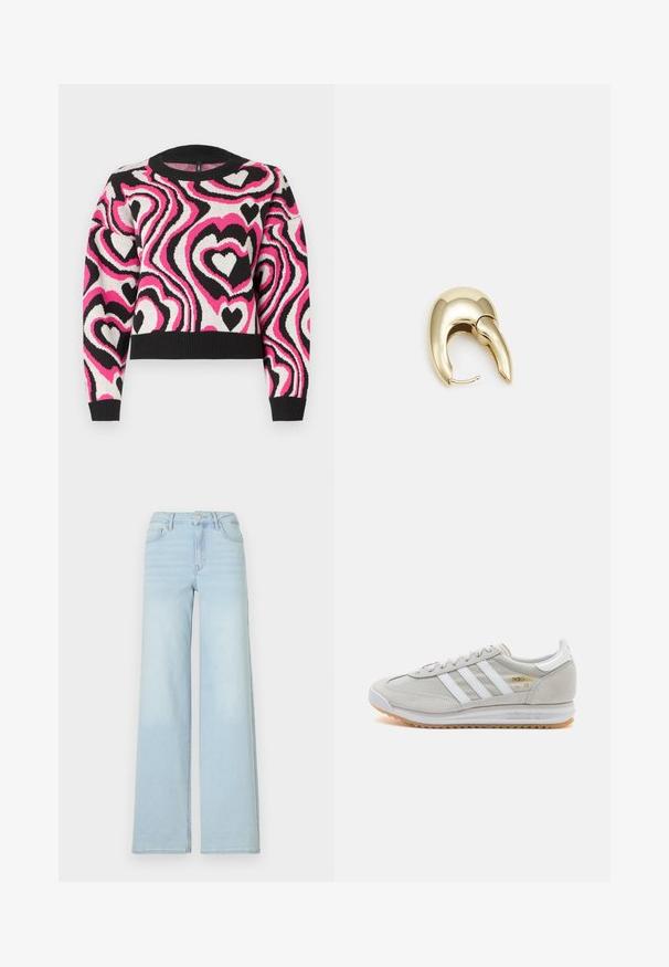 Pletený svetr s vlnitým vzorem růžových, bílých a černých srdcí. Hladký límec a manžety; zkrácený design. Měkká textura.; Světle modré džíny typu wide-leg vyrobené z denimu s klasickým pětipocket designem a předním zapínáním na knoflík. Vyznačují se mírným vyblednutím vpředu.; Světlé šedé tenisky vyrobené z semiše a síťoviny, se třemi bílými pruhy, kulatou špičkou a gumovou podrážkou. Zlatý logo akcent u šněrování.; Náušnice ve zlatém tónu z kovu s elegantním zakřiveným designem. Vyznačují se jedinečným špičatým tvarem, lesklým povrchem a závěsem na kloub.