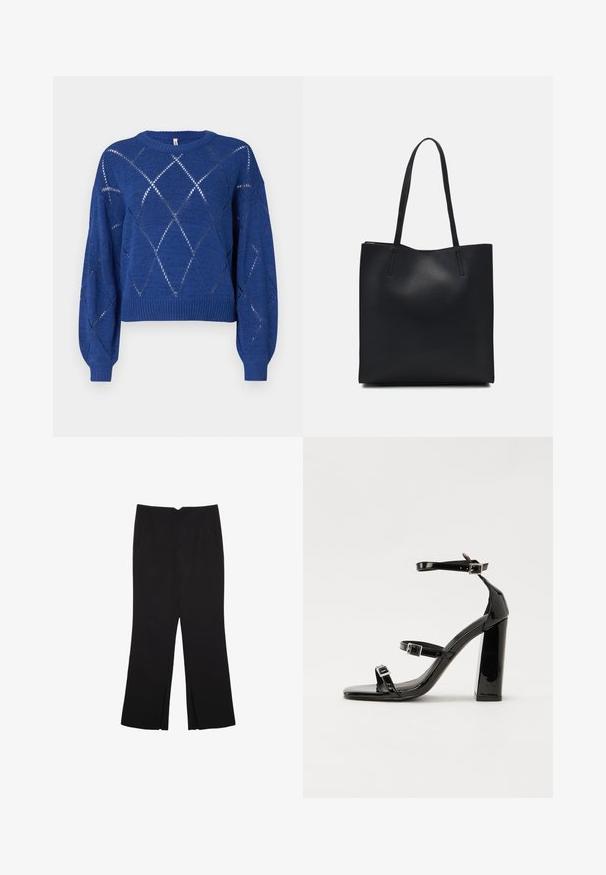 Modra pletena jopica z diamantnim vzorcem, s krojaškim ovratnikom in dolgimi rokavi. Ima rebraste manšete in spodnji del ter prikazuje odprto tkanino.; Črne hlače ravnega kroja z naglavnimi žepi in stranskimi razporki na robu. Narejene iz mehke, gladke tkanine. Primerne za različne priložnosti.; Črne lakirane sandale s peto, kvadratnim prstom, trakovi okrog gležnja in srebrnimi zaponkami. Opremljene so s stabilno Debelo peto.; Črna usnjena torba s svilnato teksturo, pravokotne oblike in dvema dolgima ročajema. Brez vidnih metalnih delov ali okrasnih elementov.