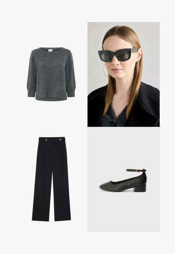 Kaffe BETTY - Strickpullover - grey melange; Schwarze weite Hosen mit hoher Taille, Knopfdetails am Bund und vorderen Falten.; Schwarze Lederpumps mit spitzem Zehenbereich und niedrigem Blockabsatz. Mit einem Knöchelriemen und einer goldfarbenen Schnalle. Glatte Textur.; Schwarze Katzenaugen-Sonnenbrille mit dunklen Gläsern, dicken Rahmen und subtilen Akzenten. Getragen mit einem schwarzen Mantel und einem grauen Oberteil, dazu lange, glatte Haare.