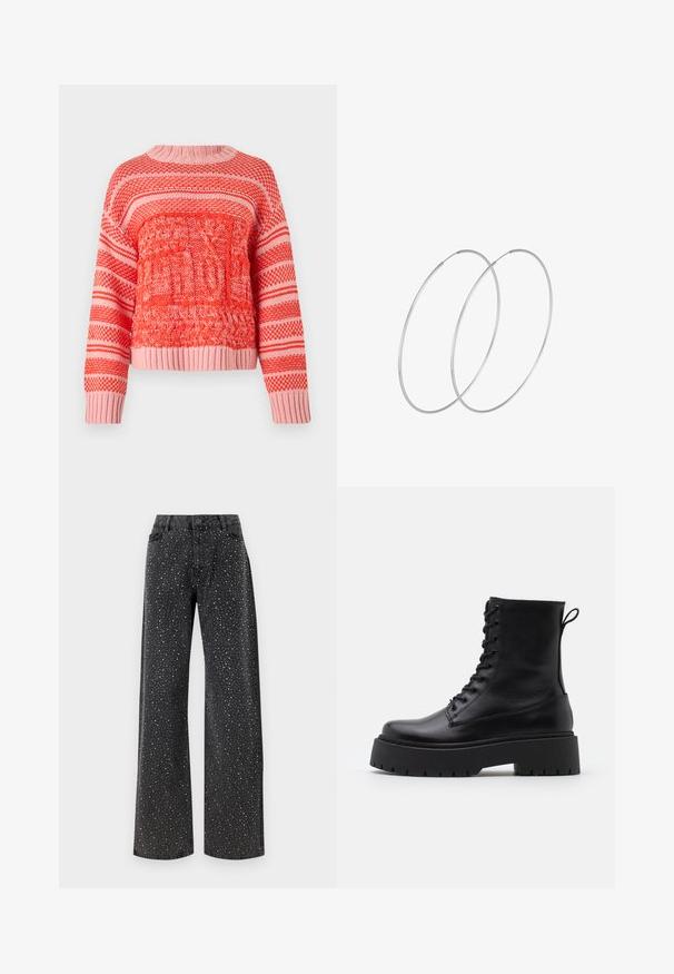 Červený a růžový pletený svetr s texturovanými vzory, horizontálními pruhy, kulatým výstřihem a žebrovanými manžetami a lemem.; Noisy May NMJANNEL LOOSE - Džíny Relaxed Fit - black denim; Černé kožené kotníkové boty s kulatou špičkou, šněrováním na přední straně a silnou gumovou podešví s texturovaným vzorkem. S poutkem vzadu.; Stříbrné kruhové náušnice s minimalistickým designem. Kruh, hladký povrch a tenký profil. Lehká konstrukce s lesklým povrchem.