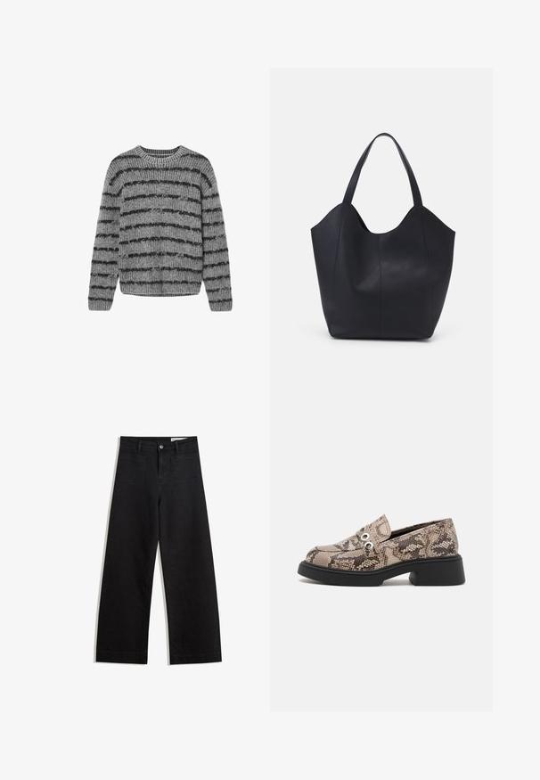 Grauer gestrickter Pullover mit schwarzen horizontalen Streifen, Rundhalsausschnitt und gerippter Textur. Verfügt über lange Ärmel und einen abgerundeten Saum.; Schwarze weit geschnittene Jeans mit hoher Taille, ausgestattet mit Vorder- und Hintertaschen, gesteppten Nähten und einem Knopfverschluss. Glatte Textur.; Graue und braune Schlangenleder-Dämpfer mit dickem schwarzem Absatz und metallischen Akzenten an der Vorderseite. Verfügt über einen niedrigen Blockabsatz.; Schwarze Tote-Bag aus glattem Leder, mit einem abgerundeten, offenen Oberteil, zwei Schulterträgern und einem minimalistischen Design.