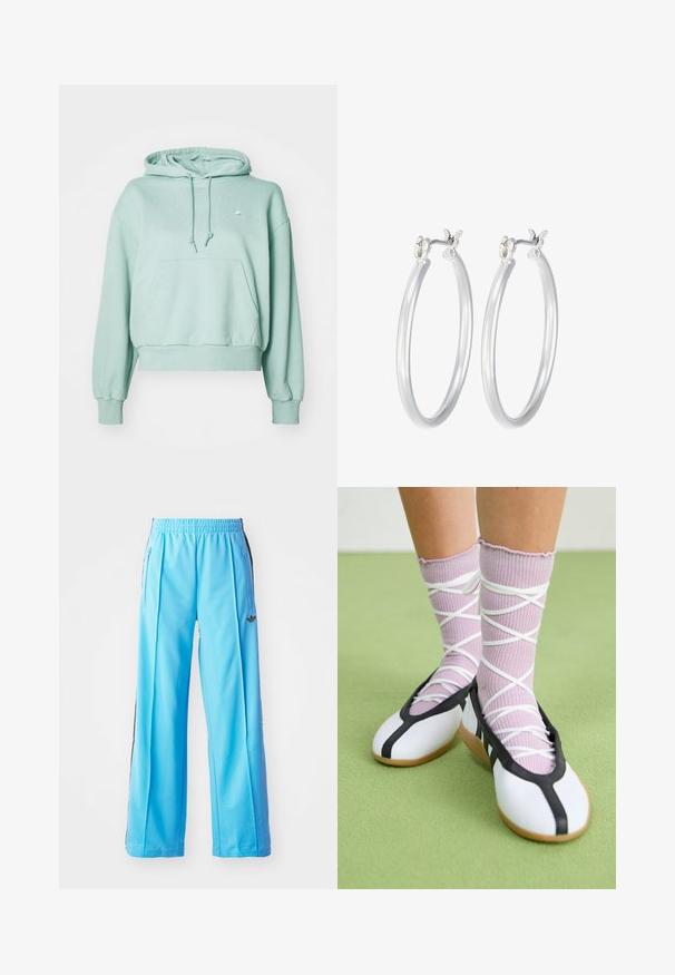 Miętowo-zielona bluza z kapturem uszyta z miękkiego materiału, z kieszenią z przodu, sznurkami oraz ściągaczami na mankietach i dolnym brzegu. Małe logo na klatce piersiowej.; Jasnoniebieskie spodnie sportowe z elastycznym paskiem w talii, bocznymi zamkami i czarnymi akcentami po bokach. Miękka tkanina w luźnym, szerokim kroju nogawek.; Białe płaskie buty z czarnym wykończeniem i podeszwą, w połączeniu z jasnofioletowymi skarpetkami w prążki z białymi krzyżującymi się paskami. Ustawione na zielonym tle.; Srebrne kolczyki w formie kółek o gładkim, polerowanym wykończeniu. O okrągłym kształcie i pewnym zapięciu na klik. Lekka konstrukcja odpowiednia do codziennego noszenia.