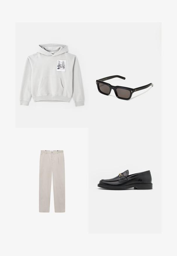 Felpa grigia chiara in tessuto morbido con grande tasca frontale e cappuccio con cordino. Presenta una piccola stampa fotografica nell'area del petto sinistro.; Pantaloni beige chiaro realizzati in tessuto morbido, con taglio dritto, due tasche laterali e chiusura con bottone anteriore. Texture leggera e morbida.; Mocassini in pelle nera con punta rotonda, dotati di accentuazione in metallo dorato e dettagli di cucitura, posizionati su una suola in gomma testurizzata bassa.; Occhiali da sole neri rettangolari con lenti scure, montatura spessa in plastica, dettagli dorati sulle tempie e logo del marchio inciso sull'asta.