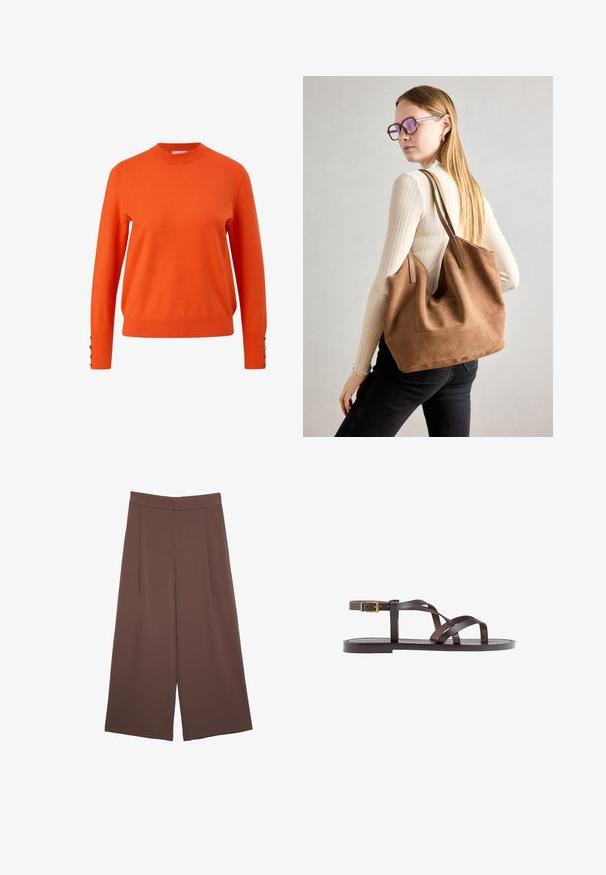 Pomarańczowy sweter z dzianiny o wysokim kołnierzu, długich rękawach i guzikach przy mankietach. Gładka tekstura i lekko dopasowany krój.; Brązowe spodnie o szerokich nogawkach z gładką fakturą, z wysokim stanem i plisami z przodu. Materiał jest lekki i luźno opada.; Brązowe skórzane sandały z krzyżującymi się paskami, zapięciem na klamrę przy kostce oraz płaską podeszwą z minimalnymi detalami szycia.; Brązowa torebka typu tote wykonana z zamszu o miękkiej teksturze, z dużym otwarciem i długimi paskami. Charakteryzuje się prostym designem z widocznymi szwami i bez elementów metalowych.