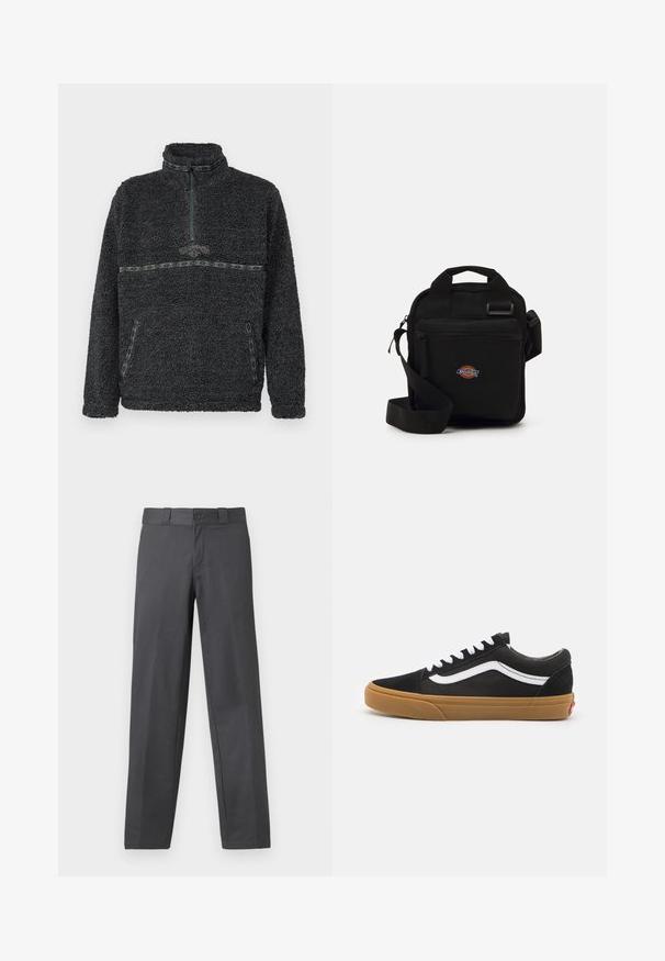 Pullover in pile grigio scuro con colletto alto, zip a quarto e dettagli a contrasto verdi a motivo lungo il petto e le tasche.; Pantaloni grigi in tessuto liscio, con design a gamba dritta, chiusura con bottone e passanti per cintura; cuciture minime e nessun motivo.; Sneakers in camoscio nero con striscia laterale bianca, lacci bianchi e suola in gomma marrone. Design classico low-top con accenti testurizzati e punta arrotondata.; Borsa a tracolla nera con tasca con zip, forma rettangolare, realizzata in tessuto, con una patch del logo sul davanti e spallaccio regolabile.