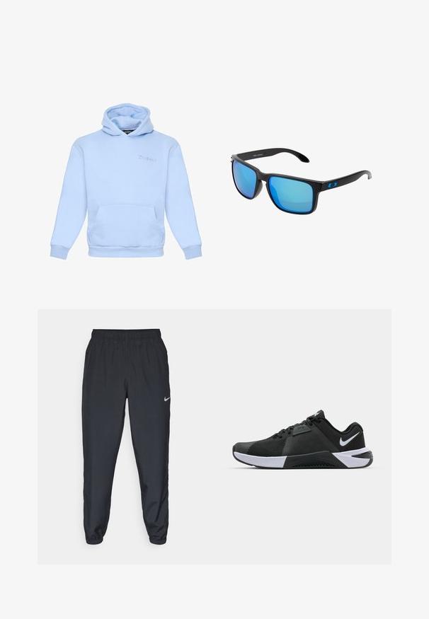 Hanorac de un albastru deschis, confecționat dintr-un material moale, cu o buzunar frontal, manșete elastice și un logo brodat pe piept.; Pantaloni sport negri dintr-un material ușor, cu un band elastic la talie, mansete la glezne și un logo Nike discret pe partea stângă.; Nike Performance METCON 10 - Pantofi training - black/white/anthracite; Ochelari de soare eleganți, de culoare neagră, cu lentile reflectorizante albastre, rame pătrate și accente albastre pe braț. Fabricati dintr-un material plastic ușor.