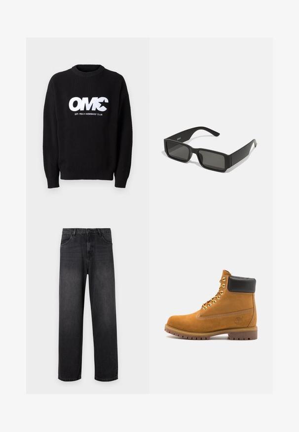 Črna rebrasta pletena jopica s krojnim izrezom, ki ima na sprednji strani izrazito belo vezeno besedilo "OMC" in "OFF-TRACK MEMBERS' CLUB".; Temno sivi denim jeans s pravim krojem, ki vključujejo zadrgo, pet žepov in subtilne podrobnosti bledenja na tkanini.; Svetlo rjave anklne čizme iz semiša z črnim oblazinjenim ovratnikom, zlatimi kovinskimi očesci, belimi šivi in robustnim gumijastim podplatom s izrazitimi tredi.; Črne sončne očala z pravokotnimi lečami, mat plastični okvir in ravne robove. Izdelki imajo logotip blagovne znamke na notranji strani ročaja.