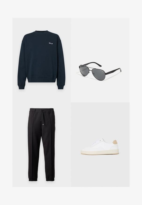 Marineblå crewneck genser med lange ermer og hvit "NN. 07" tekst på venstre bryst, enkel design med ribbede mansjetter og nederkant.; Sorte bukser med liv, snor og elastiske mansjetter. Har plisséer og et glatt, teksturert stoff.; Hvite lave sneakers med overdel i teksturert skinn, kremfarget såle med ribber og en brunt fargeklatt på hælen. Har hvite lisser og logodetalj på hælen.; Svarte pilotbriller med mørke linser, tynn metallramme og slanke plastarmer med logo aksenter.