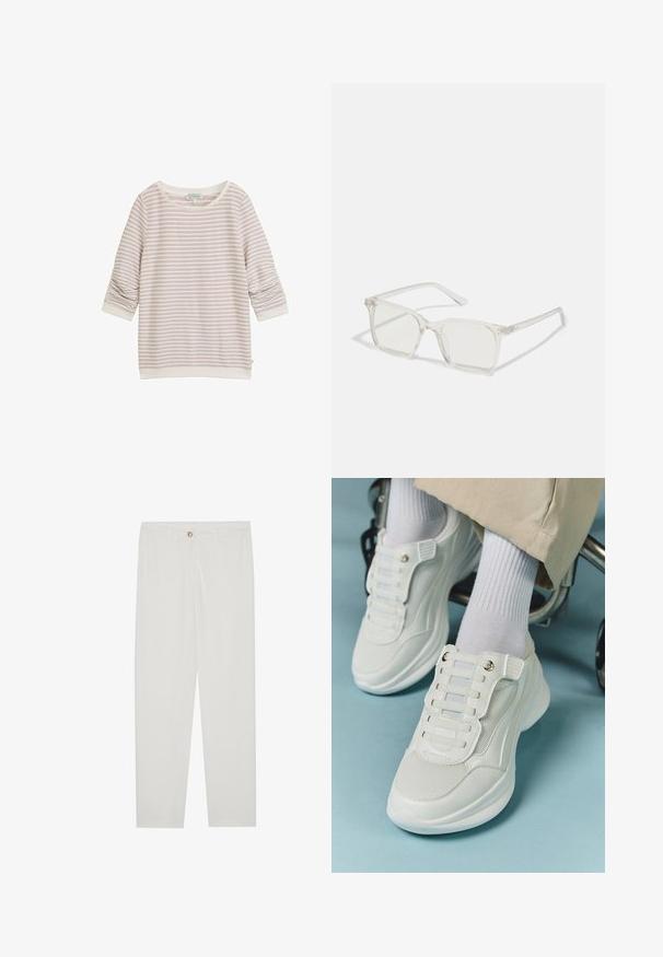 Lichtroze gestreepte sweater met driekwartmouwen, ronde halslijn en geribde manchetten. Gemaakt van een zachte stof met een subtiele textuur.; Witte, op maat gemaakte broek met een rechte pijpdesign, featuring een knoopsluiting, riemlussen en zijzakken; gladde stoftextuur.; Witte sneakers met een mesh materiaal, rubberen zool, vetersloze uitvoering met elastische banden en gouden accenten.; Heldere plastic vierkante monturen met doorzichtige glazen, gekenmerkt door gouden accenten op de slapen voor extra detail.