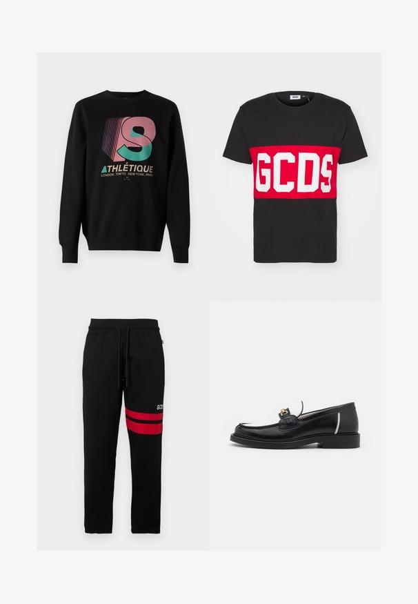 Sudadera negra con puños y dobladillo acanalados. Presenta un gráfico multicolor que dice "ATHLÉTIQUE" y nombres de ciudades en blanco debajo.; GCDS BAND LOGO REGULAR - Camiseta estampada - black; Pantalones de chándal negros con rayas rojas de contraste y logo en el lateral. Cuenta con una cinturilla elástica con cordón y puños en los tobillos ajustados.; Mocasín de piel negra con punta redondeada, acentos en blanco y herrajes dorados en la parte superior. Presenta un parche texturizado y un tacón apilado.