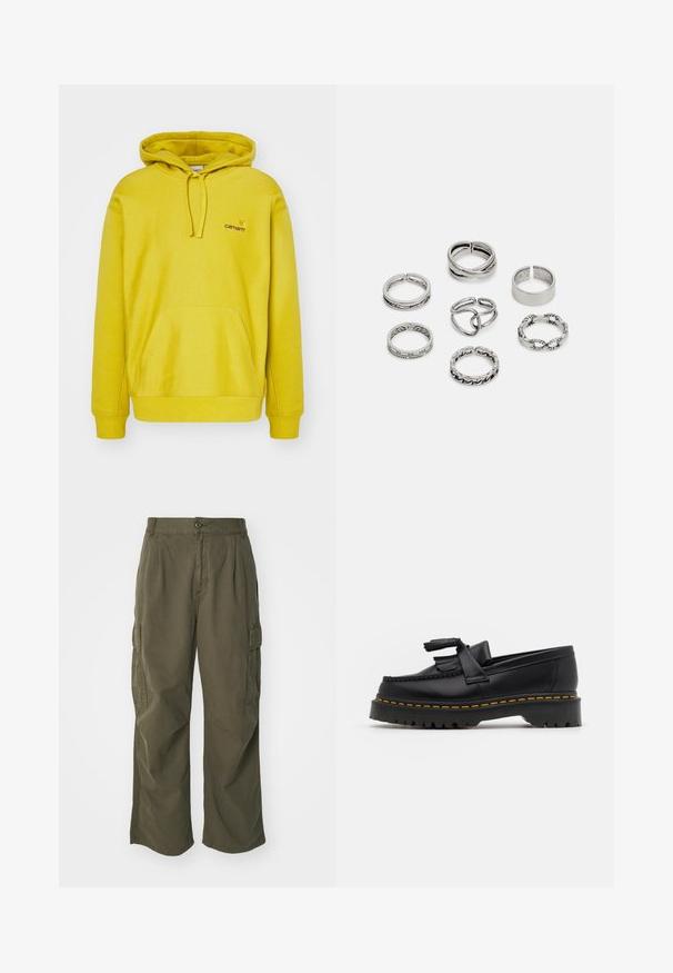 Žlutá mikina s kapucí vyrobená z bavlněné směsi. Má přední klokaní kapsu, žebrované manžety a malé logo na hrudi.; Olivové cargo kalhoty z bavlny, s širokým střihem, sklady a postranními kapsami pro praktičnost.; Černé kožené mokasíny s třásněmi, se silnou černou podrážkou a žlutým prošíváním podél okraje. Texturovaný povrch.; Sada sedmi stříbrných prstenů s různými vzory, včetně zamotaných, propletených a rytých motivů. Různé tvary a šířky.