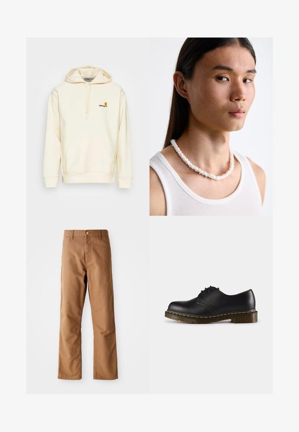 Pullover con cappuccio in misto cotone di colore avorio. Caratterizzato da una tasca frontale, cappuccio con cordino e logo ricamato in marrone e giallo sul petto.; Pantaloni marroni a gamba dritta con passanti per cintura, tasche anteriori, chiusura con bottone e zip su sfondo bianco.; Scarpa in pelle nera con punta arrotondata, design con lacci, cuciture gialle lungo la suola e suola in gomma spessa e testurizzata.; Collana di conchiglie bianche composta da forme irregolari, indossata sopra una maglietta bianca aderente. Texture liscia con una leggera lucentezza, design aderente.