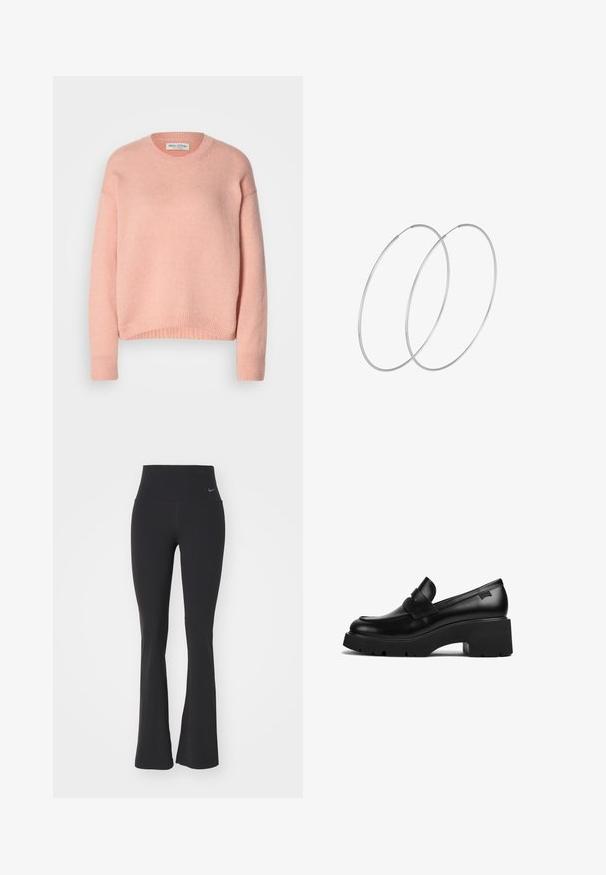 Svetlo roza, pletena pulover s okroglo izrezom, spuštenimi rameni in rebrastimi manšeti ter robom. Mehak material, sproščen dizajn.; Črne joga hlače z visokim pasom, narejene iz elastičnega materiala. Imajo širok kroj in majhen Nike logotip na pasu.; Črne usnjene molerke s debelim petom in širokim podplatom ter trakom čez zgornji del, prikazane s strani na beli podlagi.; Srebrne uhane v obliki obroča z minimalističnim dizajnom. Krožna oblika, gladka tekstura in tanek profil. Lahki s poliranim zaključkom.