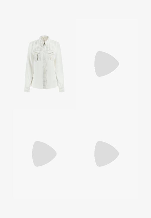 Fehér hosszú ujjú ing, textúrált, kockás anyagú panellel a tetején, két mellzsebbel és gombos díszítéssel a gombolásnál.; Fekete szoknya átkötős dizájnnal, amely ezüst árnyalatú levélmintával díszített. Simogató textúrájú, aszimmetrikus szegéllyel, közép-thigh hosszúságú.; Fekete lakk bőrből készült slingback magas sarkú cipők hegyes orral, állítható pánttal és vastag téglalap alakú sarokkal.; Fekete flitteres mini kézitáska csomózott textúrájú pánttal és ezüst lánccal. Lekerekített forma, ráncolt tetejével és fényvisszaverő részletekkel.