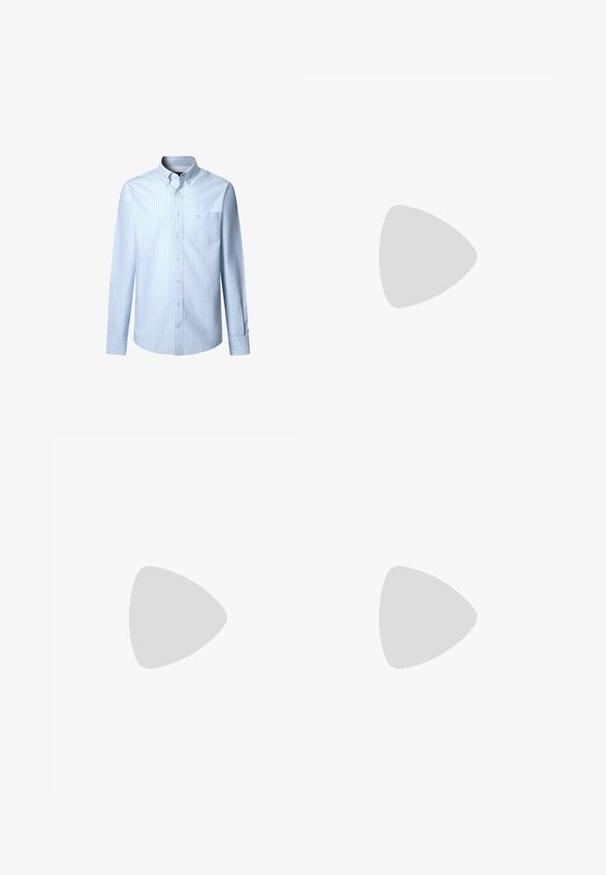 Calvin Klein Jeans HEAVY REGULAR  - Jednoduché tričko - blue coast; Světle modrá košile s dlouhým rukávem a tenkými bílými pruhy, s límečkem na knoflíky, přední kapsou a knoflíkovým zapínáním. Hladký bavlněný materiál.; Svetle modré džíny z denimu se střihy rovnými nohavicemi, zapínání na knoflíky a pěti kapsami. Na stehnech patrné vyblednutí; vyšívané detaily v oranžové barvě.; Bílé kožené tenisky s texturovanými detaily, světle modrým akcentem a gumovou podrážkou. Tkaničky jsou bílé; švy jsou viditelné u lemu.