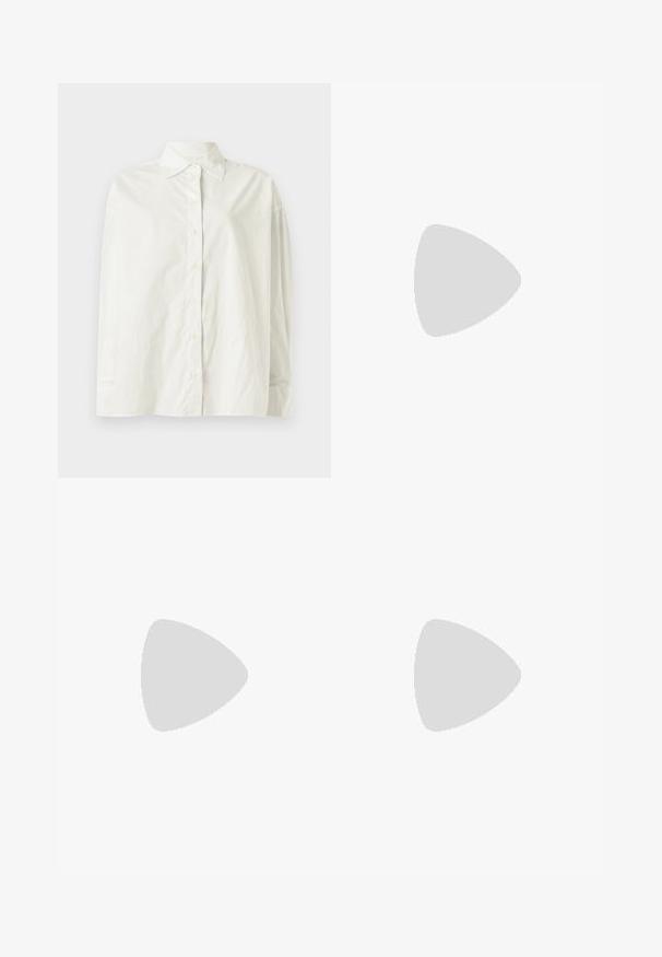 CLOSED CAPE SHIRT - Pogājama blūze - white; Beige kokvilnas bikses ar īsu piegriezumu un taisnu fit, ar vienu pogu jostasvietā un sānu kabatām. Gluda tekstūra bez rakstiem.; Melnas ādas ceļgala augstas zābaki ar smailu purngali un minimālistisku dizainu. Gluda tekstūra un plakana zole, ar diskrētām sānu šuvju detaļām.; Melna ādas soma ar strukturētu formu, locīšanu augšdaļā un priekšējo kabatu. Tai ir šaura siksna un zelta krāsas aksesuāri.