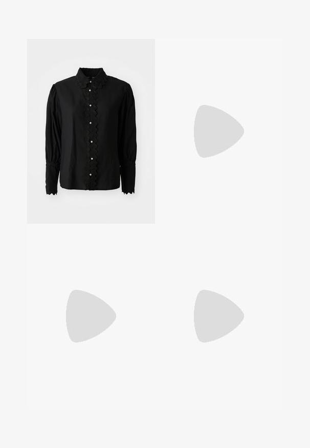 Blusa negra de manga larga con cuello scalloped y placket de botones con acentos de perlas. Fabricada en un tejido ligero con un detalle texturizado.; Falda maxi blanca en capas hecha de tela de encaje, con un patrón ondulado y una cintura elástica. Diseño ligero y fluido ideal para climas cálidos.; Bailarinas de cuero negro con puntera afilada, acentos de tachuelas plateadas a lo largo del lado y una correa con detalle de hebilla cuadrada.; Bolso de cuentas hecho de perlas blancas, con una superficie texturizada y un fondo con flecos, llevado con una prenda arrugada de color beige.