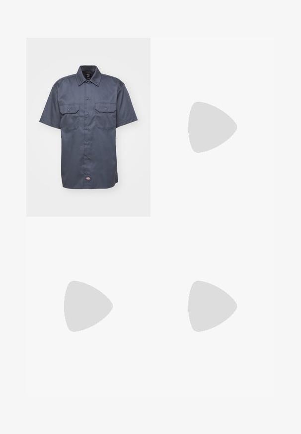 Camisa de manga curta em azul marinho escuro, feita de um tecido suave, com um fecho de botões à frente, dois bolsos no peito e um pequeno logótipo na bainha inferior.; T-shirt de algodão preta com mangas curtas e decote redondo. Apresenta um logótipo curvo em branco "DICKIES" no peito. Design simples, sem padrões.; Calças largas pretas, feitas de um tecido durável. Apresenta um fecho de botão e bolsos laterais. Textura suave com um design limpo.; Sapatilhas cinzentas de camurça com um swoosh da Nike em creme, atacadores em creme e uma sola de borracha texturizada, combinadas com calças verde-oliva.