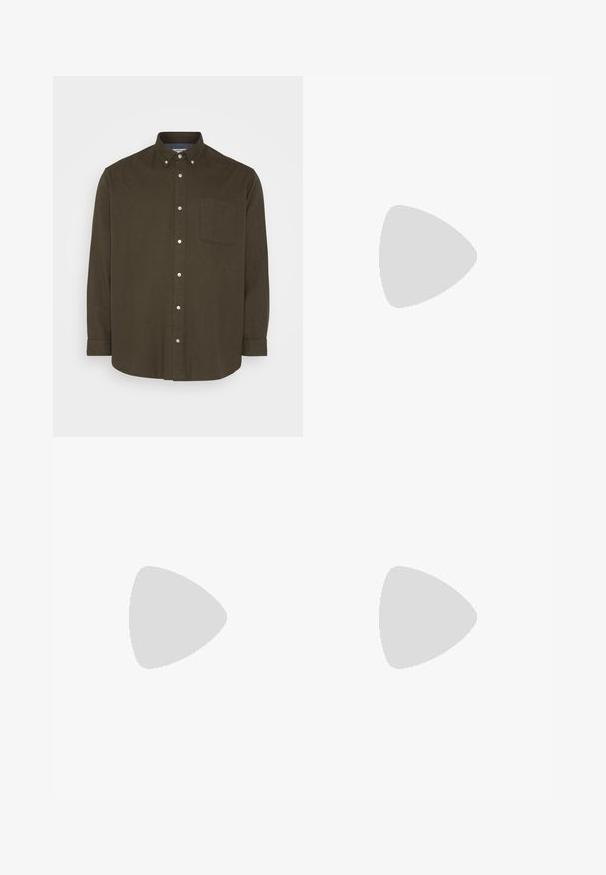 Jack & Jones JPRBLUNORRIS SHIRT  - Cămașă - peat; Tricou alb cu mâneci lungi, din bumbac. Design cu guler rotund, cu manșete ribbate și un logo mic pe mâneca stângă. Textură netedă.; Pantaloni din denim negru cu un design drept, având cinci buzunare, închidere cu nasture și un brâu clasic. Textură netedă.; Pantof de piele neagră cu vârful rotunjit, design cu șireturi, cusătură galbenă de-a lungul tălpii și o talpă din cauciuc texturat, masivă.