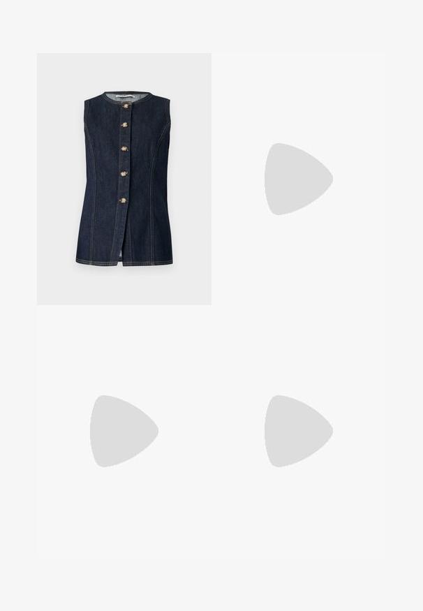 Löysä denimpusakka tummansinisellä värillä, jossa on pyöreä pääntie, edessä napitus ja kultasävyiset napit, joissa on päällitikkaukset.; Classiset siniset farkut suoran lahkeen muotoilulla, viidellä taskulla ja napillakaan. Ominaisuudet: keskivahva pesu ja kestävä rakenne.; Valkoiset nahkakengät, joissa on vaaleanruskeat pigmenttisuojat, rei'itetty kärki, litteät nauhat ja teksturoitu kermaisa pohja. Takana on huomaamaton brändäys.; Käärmeennahkakuosiset käsilaukku, jossa on kaareva kahva. Tehty teksturoiduista beigeistä ja ruskeista materiaaleista, joissa on erottuva timanttikuvio.