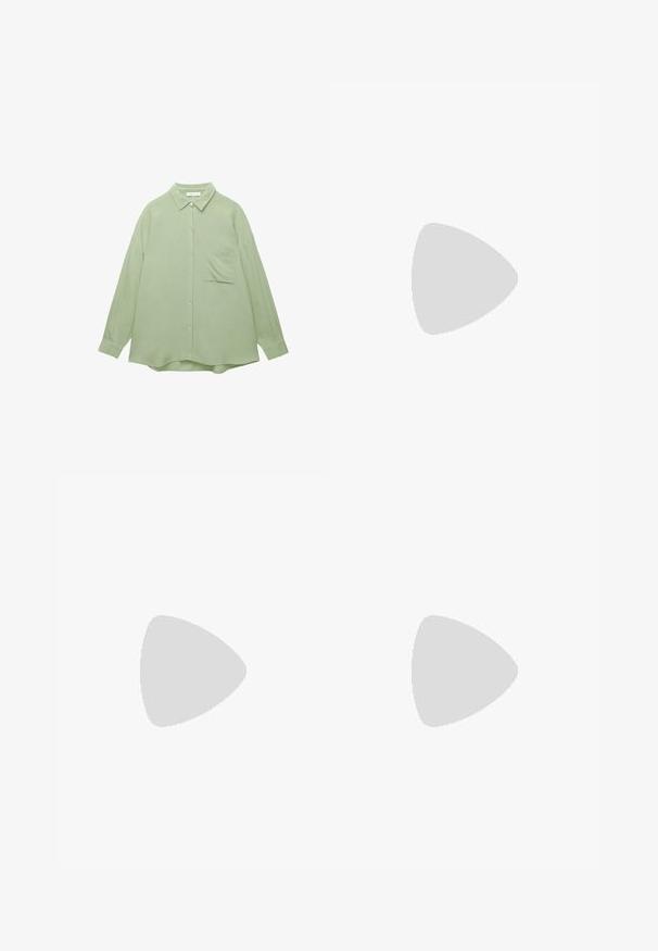 PULL&BEAR RUSTIC - Skjortebluser - light green; Brune brede bukser lavet af blød stof, med elastisk talje og snøre samt to sidelommer.; Brune ruskinds sneakers med hvide læderstriber, gummisål, rund tå og snørebåndsfront. Har et logo på tungen og perforerede detaljer.; Brun læder tote taske med en glat overflade, åben topdesign og to skulderremme. Har minimal syning og ingen synlig hardware.