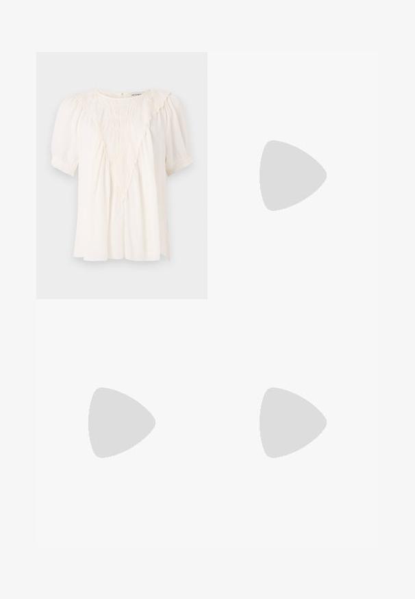 Light cream blouse made of textured fabric, featuring a V-shaped ruffle detail at the front, short puffed sleeves, and a loose fit.; White wide-leg trousers made from cotton with a smooth texture. Features a front button, zipper fly, and four-pocket design.; Black patent leather slingback pump with pointed toe, slim heel, and a subtle cutout design. Features a gold buckle on the strap.; Black leather clutch bag with a gold chain strap, featuring a smooth texture, rectangular shape, and embossed branding on the front.