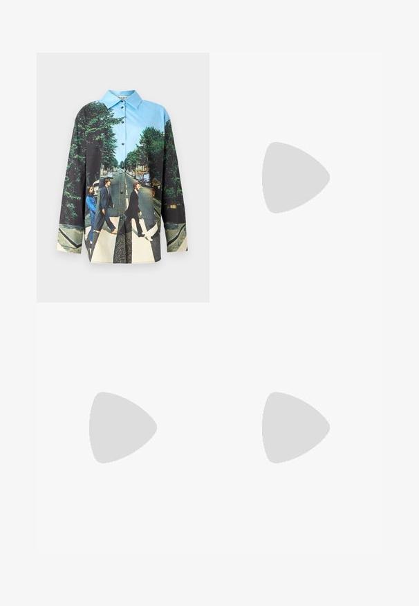 Alice + Olivia FINELY LONG SHIRT - Blusa - multi coloured; Falda midi de punto blanca que presenta un patrón texturizado con líneas verticales y detalles recortados cerca del bajo. Cintura elástica. Material suave.; Bailarina de piel negra con punta redondeada, textura suave, detalle de costura minimalista y diseño de suela flexible.; Bolso de mano de cuero marrón con cierre de solapa, herrajes en tono dorado, correa para el hombro y una textura suave. Forma rectangular compacta.