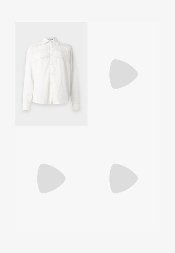 Paul & Joe ROYAN - Paitapusero - blanc; Valkoinen lyhythihainen t-paita, joka on valmistettu ribbytedusta kankaasta. Pyöreä pääntiie, normaali istuvuus ja hienovaraiset ompeluyksityiskohdat. Ei kuvioita tai grafiikkaa.; Sinih navy leve hlače širokih nogavica z gladko teksturo, ravnim pasom in brez vidnih detajlov zapiranja. Prilagojene za sproščen fit.; Musta nahkainen ballerina, jossa on pyöristetty kärki, sileä pinta, minimaalinen ommelkoristelu ja joustava pohjamuotoilu.