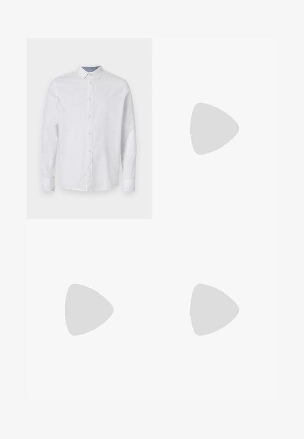 Chemise blanche à manches longues en tissu léger avec une fermeture à boutons sur le devant, un col et une texture subtile. Comprend un détail de col intérieur en contraste.; Des débardeurs en coton blanc, design sans manches, col rond, texture unie, avec un tissu doux et léger. Deux pièces affichées.; Shorts en denim beige à coupe droite, avec cinq poches et passants de ceinture. Présente un aspect légèrement décoloré avec des accents de couture.; Tongs navy avec des sangles en caoutchouc texturé, semelle intérieure moulée et accents de rayures vertes sur la semelle intermédiaire. Semelle plate, design décontracté.; Lunettes de soleil noires avec des montures rectangulaires, des verres teintés gris et un design avec découpes au niveau du pont. Matériau plastique lisse et brillant, avec des branches étroites.