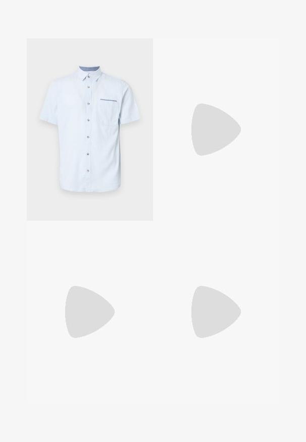 Camisa de mangas curtas azul clara, feita de tecido suave, com fecho de botões, um único bolso no peito e um detalhe de colarinho em contraste.; Calças de veludo cotelê castanhas com corte reto, apresentando um fecho de botão, bolsos frontais e textura ribete vertical em toda a peça.; Mocassins de couro castanho com bico arredondado, detalhes em costura e sola baixa em borracha. O design apresenta uma faixa na parte superior.; Mala de laptop em pele castanha com uma superfície texturizada, duas alças superiores, alça ajustável e duas fivelas frontais para um detalhe adicional.