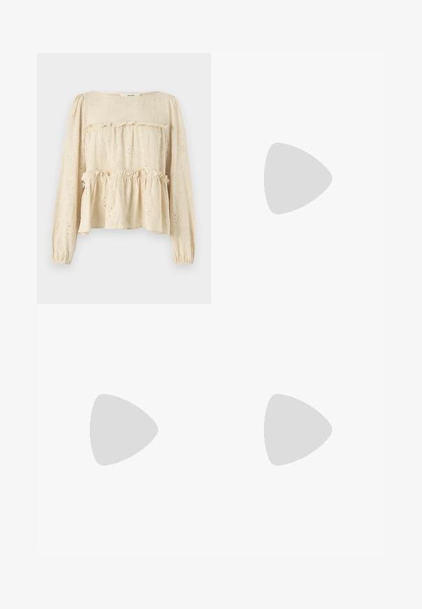 Lys beige langærmet bluse med blomsterbroderi, lagdelt flæse-detalje og elastiske manchetter, lavet af et struktureret stof.; Stradivarius WIDE-LEG WITH BUCKLE DETAIL - Bukser - dark brown; Brun patenteret læder slingback sko med spids tå og en moderat hæl. Har en spænde rem for en sikker pasform. Glat tekstur.; Brun læder tote taske med en glat overflade, åben topdesign og to skulderremme. Har minimal syning og ingen synlig hardware.