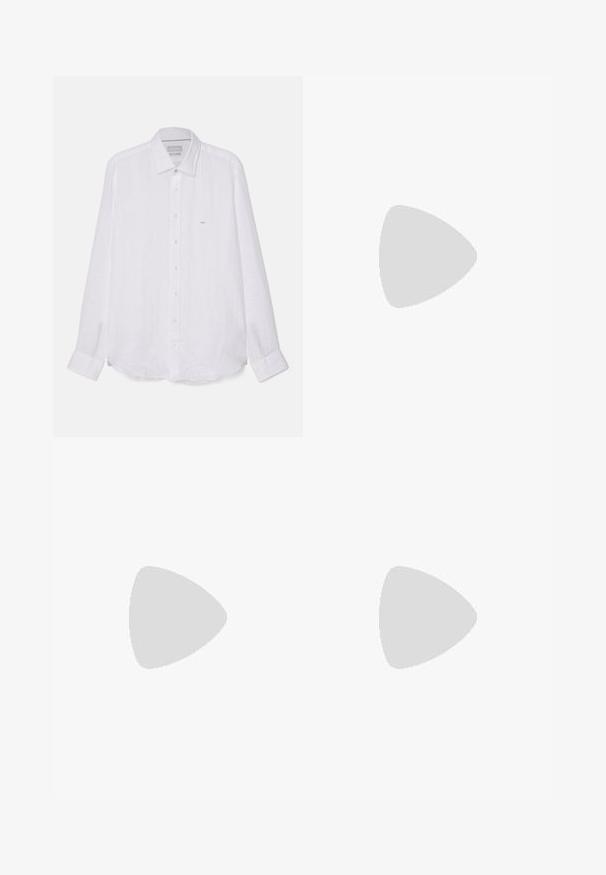 Camisa blanca de manga larga hecha de lino. Cuenta con un collar puntiagudo, cierre frontal de botones y un pequeño logo bordado en el lado izquierdo del pecho.; Pantalones rectos beige con presillas para cinturón, botón frontal y cierre de cremallera, exhibidos en plano sobre un fondo blanco.; Zapatilla negra de cuero con perfil bajo, punta redondeada y cierre de cordones; cuenta con una suela de goma texturizada y detalle del logo en el talón.; Clutch de cuero negro con superficie texturizada, bolsillo delantero con cremallera y correa de muñeca desmontable. Presenta una etiqueta de logo en el frontal. Forma rectangular.
