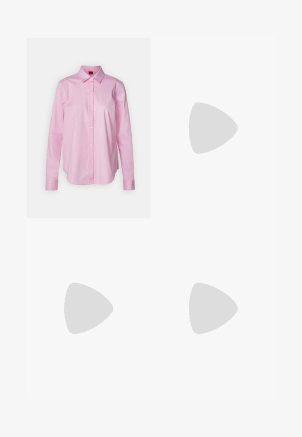 HUGO THE ESSENTIAL SHIRT - Camicia - medium pink; Pantaloni in denim bianco con vita alta e taglio ampio. Presentano chiusura con bottone e zip, passanti per cintura e dettagli di cucitura sottili.; Sneakers bianche con tomaia in pelle liscia, dettagli beige chiaro, particolare perforato e suola in gomma color marrone chiaro. Design minimalista.; Bracciale in metallo color oro con un design fluido e curvilineo. Presenta un piccolo e prominente accento color argento a un'estremità.