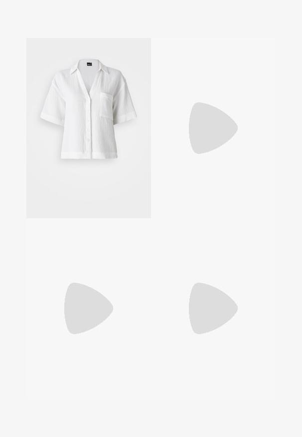 Gina Tricot GAUZE SHORT SLEEVE  - Blúzka so zapínaním na gombíky - white; Čierna pruhovaná sukňa s elastickým pásom, má vertikálne biele pruhy, rozšírený strih a hladkú textúru. Vhodná na neformálne nosenie.; Strieborné športové topánky s bielymi akcentmi a gumovými podrážkami, skombinované s rebrovanými ružovými ponožkami, s nízkym profilom.; Strieborné kruhové náušnice s hladkým, lesklým povrchom. Kolový tvar a bezpečné klikanie na uzatváranie. Ľahký dizajn vhodný na každodenné nosenie.
