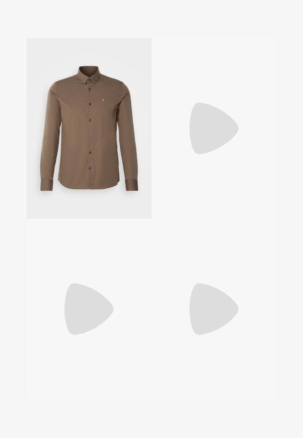 Barna gombos ing, gallérral, hosszú ujjú és testhez simuló fazonú. Fekete gombokkal és egy kis "ck" logóval a mellkasán.; Világoskék farmernadrág, egyenes szárú fazonnal, öt zsebbel, gombos záródással, minimális kopással és kontrasztos varrással.; Fehér sportcipő sima bőr felső résszel és alacsony profilsal. Kerek orr, hat fűzőlyuk és barázdált gumitalp jellemzi.; Átlátszó műanyag napszemüveg téglalap alakú barna lencsékkel, vékony, átlátszó karokkal és fém díszítésekkel a halántéknál.