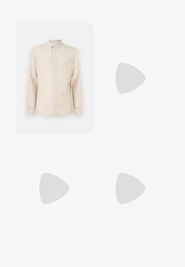 Camisa de manga larga beige hecha de tela texturizada, con un cuello clásico, cierre de botones y un corte relajado.; Dos camisetas de cuello redondo en negro y verde oliva, hechas de suave tela de algodón. El diseño es simple, con mangas cortas y corte recto.; Pantalones deportivos negros hechos de tejido texturizado, con una cinturilla ajustable, bolsillo lateral con cremallera y puños ajustados.; Zapatillas de cuero blancas con una suela gruesa color crema, acento en el talón azul marino y logo en el lado. Textura suave, diseño minimalista, con cierre de cordones.